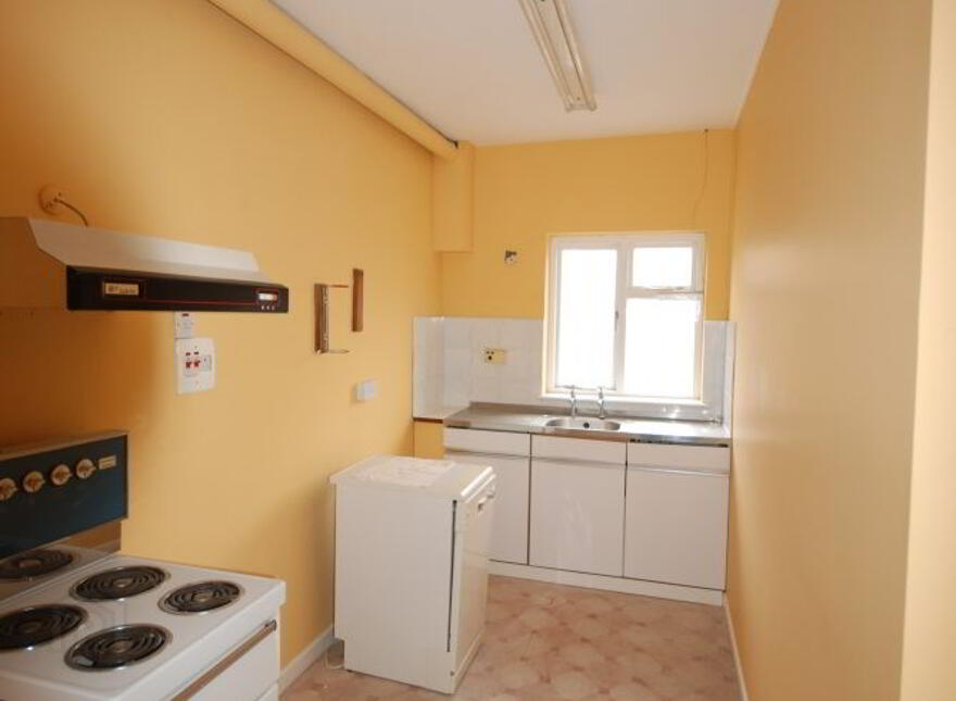 64 Main Street, Finglas, Dublin, D11