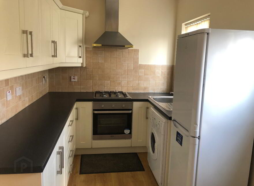 2 Lisavon Parade, Belfast, BT4 1LE
