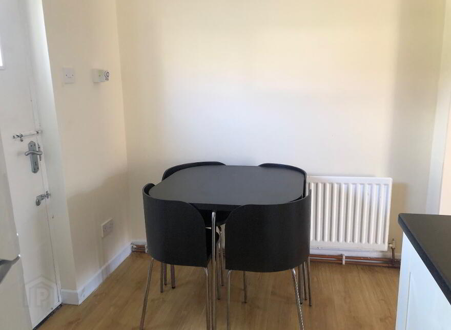 2 Lisavon Parade, Belfast, BT4 1LE