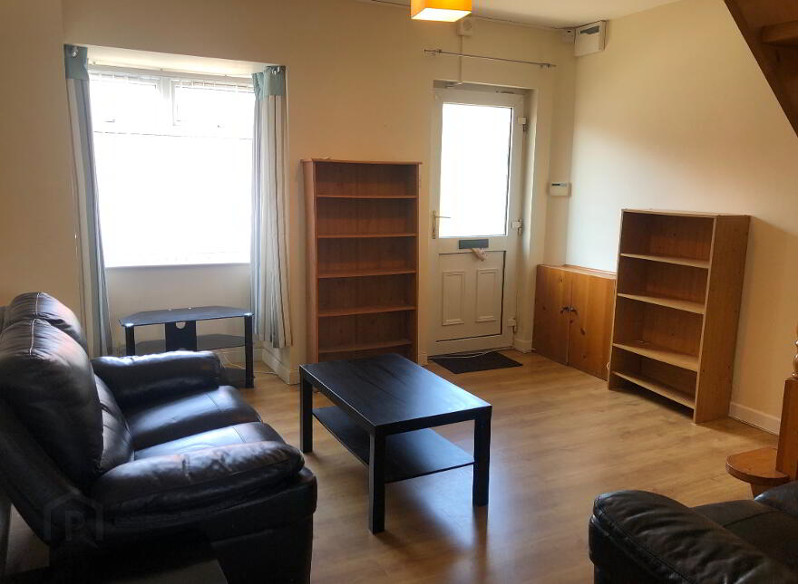 2 Lisavon Parade, Belfast, BT4 1LE