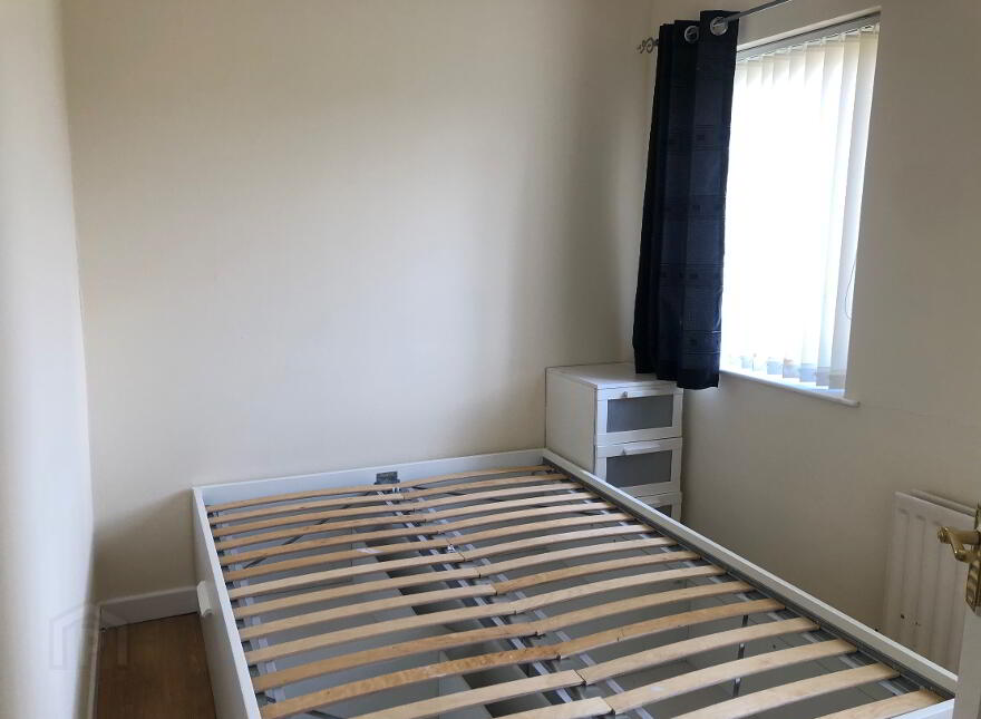 2 Lisavon Parade, Belfast, BT4 1LE