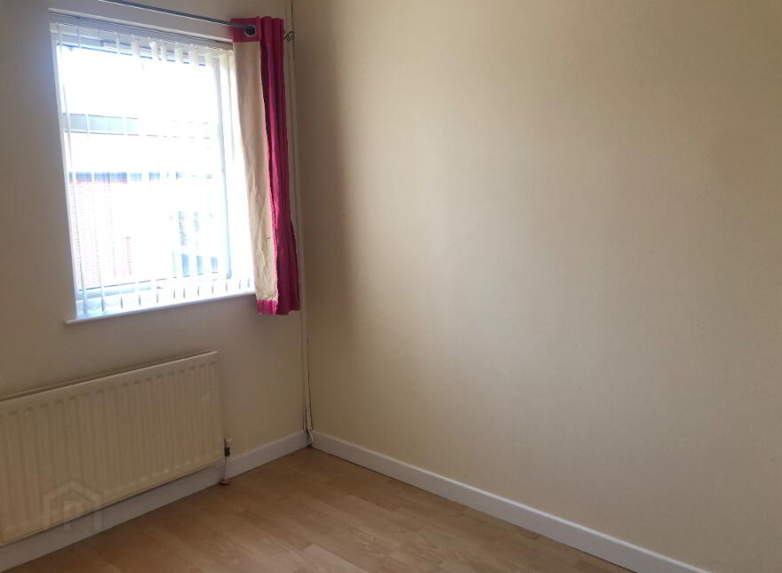 2 Lisavon Parade, Belfast, BT4 1LE