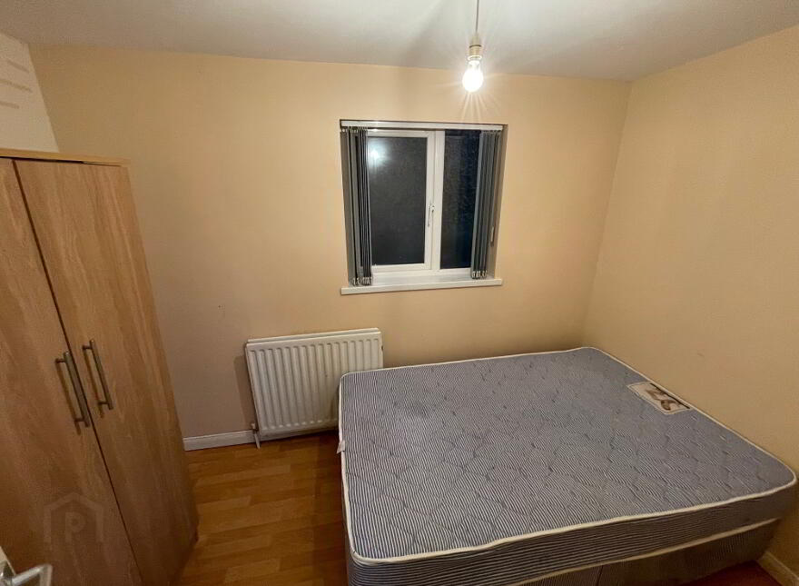 Great 4 Bedroom Apartment, 16 Rugby Avenue, Queens Quarter, Belfast, BT7 1RG