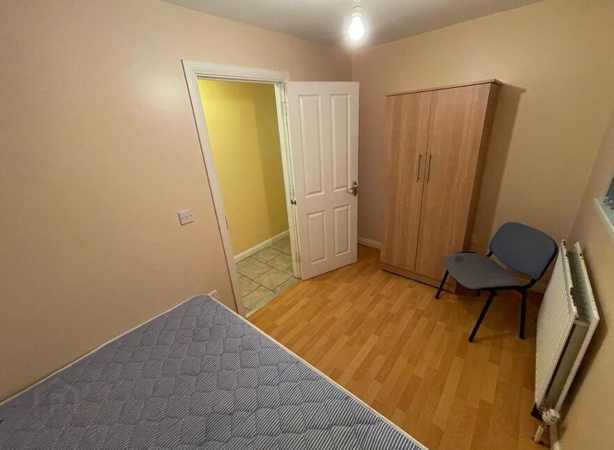 Great 4 Bedroom Apartment, 16 Rugby Avenue, Queens Quarter, Belfast, BT7 1RG