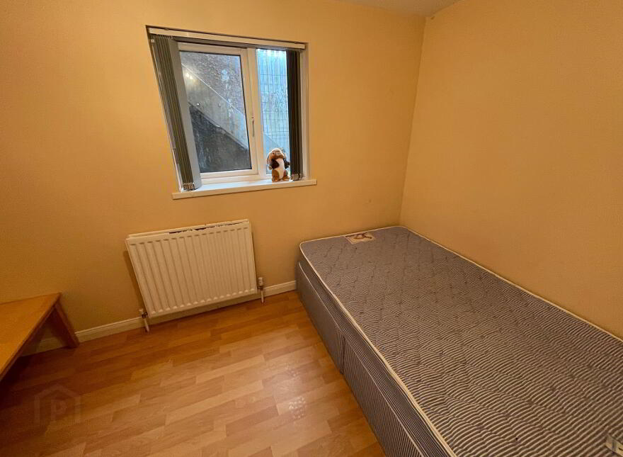 Great 4 Bedroom Apartment, 16 Rugby Avenue, Queens Quarter, Belfast, BT7 1RG