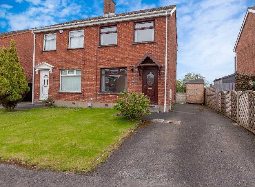 16 Winchester Road, Carryduff, Belfast, BT8 8QQ photo