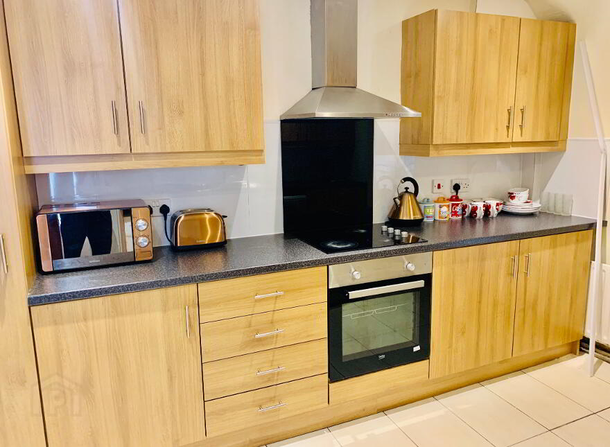 Camden Street, Room 6, All Bills Included, Belfast, BT9 6AU