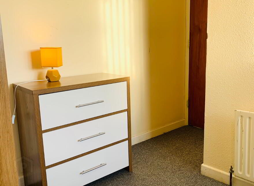 Camden Street, Room 6, All Bills Included, Belfast, BT9 6AU