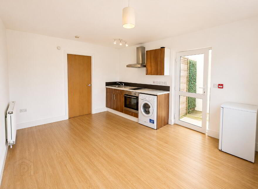 2, 64 Southwell Rd, Bangor, BT20 3AE