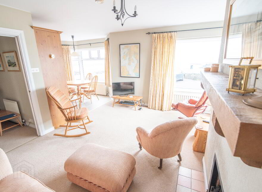 1 Bayhead Apartments, Bayhead Road, Portballintrae, BT57 8BW