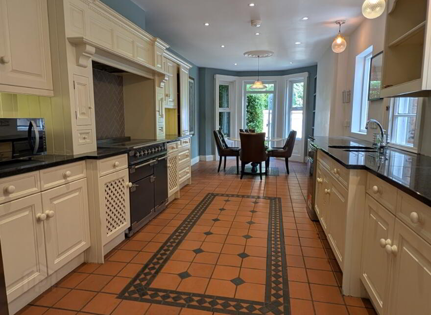 42 Marlborough Park North, Belfast, BT9 6HJ