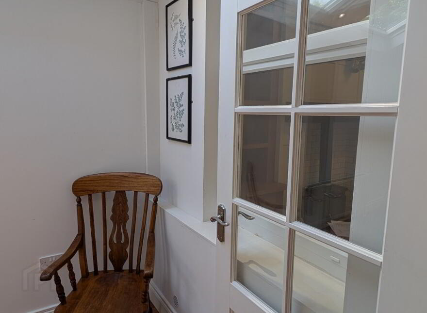 42 Marlborough Park North, Belfast, BT9 6HJ