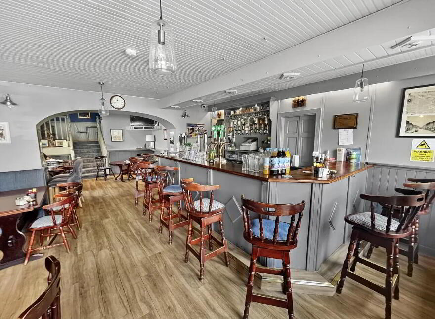 McKenna's, Main St, Borrisokane, E45PW26