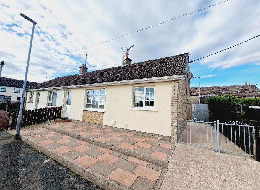 17 Maryville, Greencastle, Omagh, BT79 7QW photo