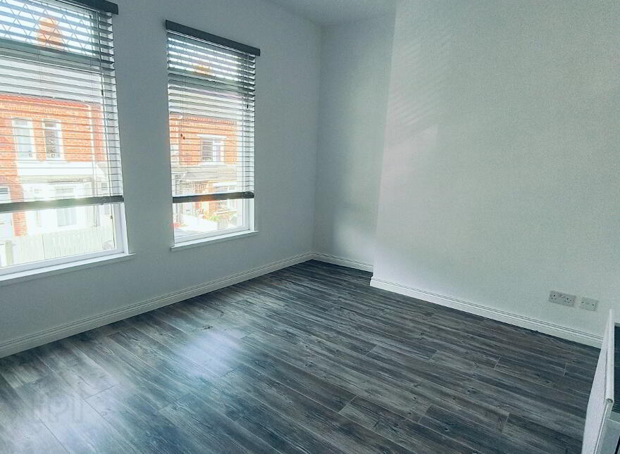 24 Titania Street, Belfast, BT6 8NT