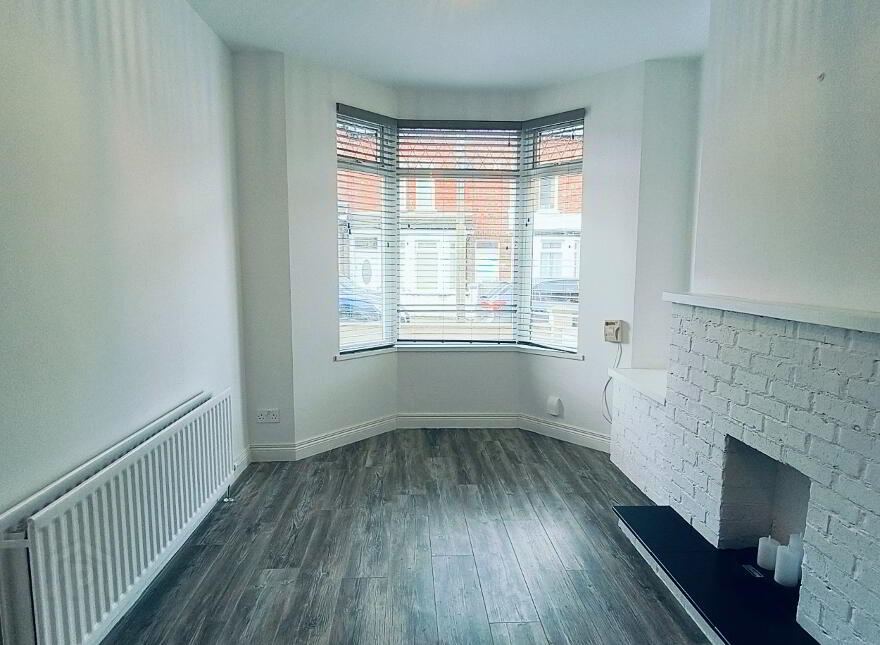 24 Titania Street, Belfast, BT6 8NT