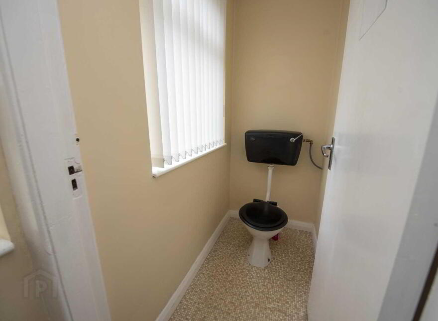 Former Custom House, Bridgend, F93N592
