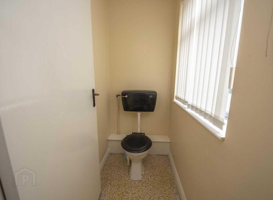 Former Custom House, Bridgend, F93N592