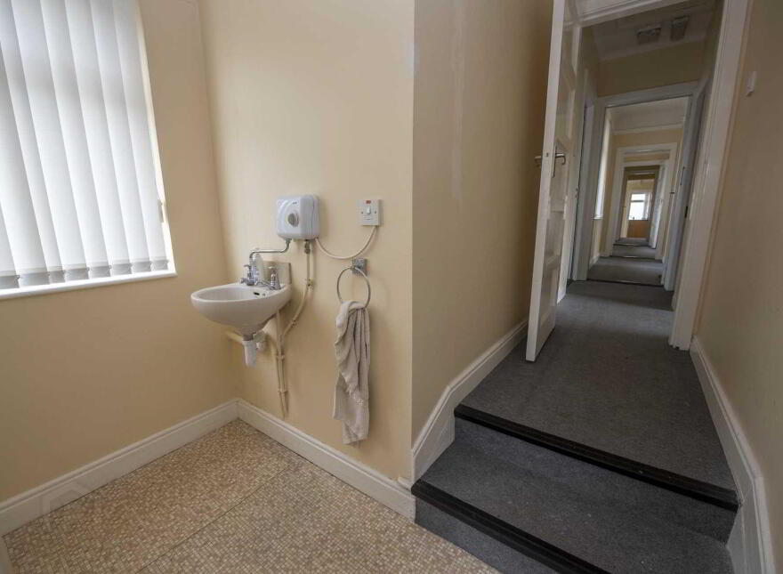 Former Custom House, Bridgend, F93N592