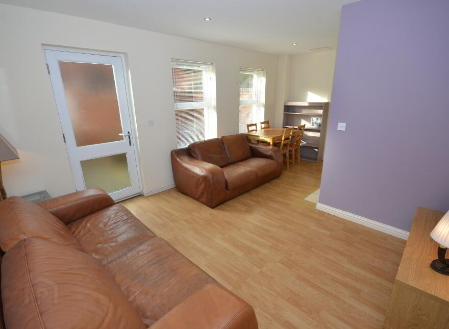 Apt 10, Ashley Courtyard, 1A Fane Street, Belfast, BT9 7BW
