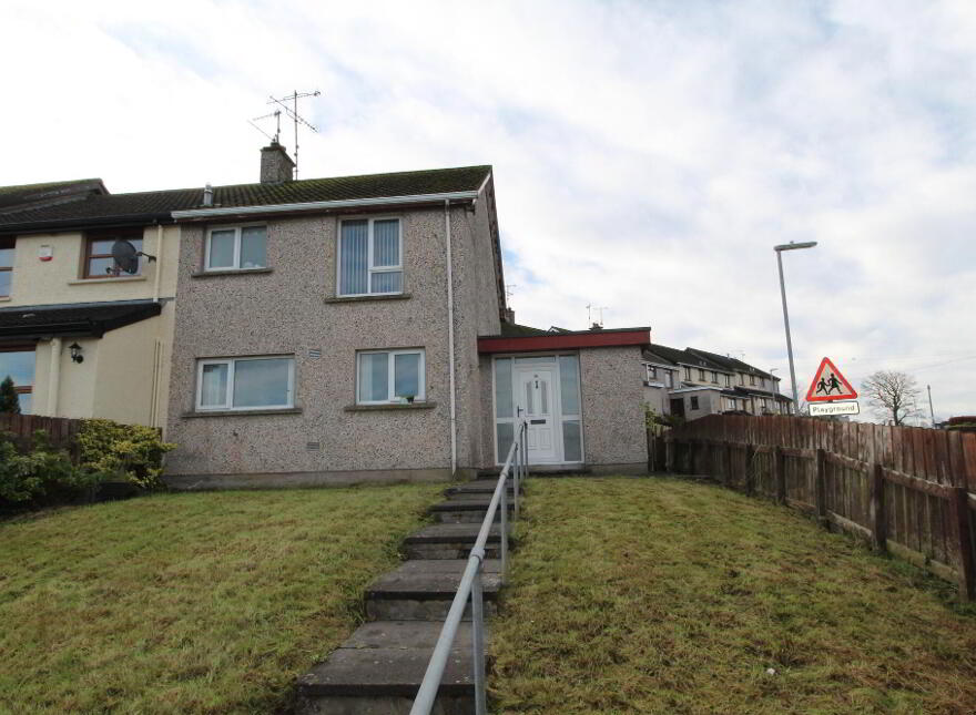 12 Redford Park, Dungannon, BT71 6PY photo