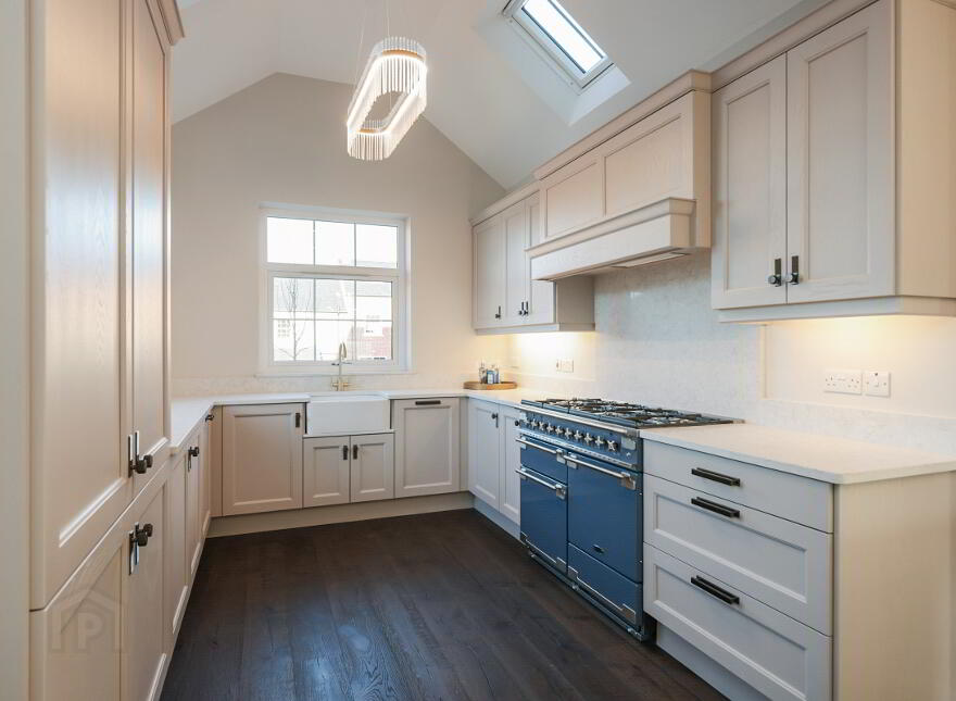 Huntington S, Governors Gate Demesne, Ballynahinch Road, Hillsborough, BT26 6FE