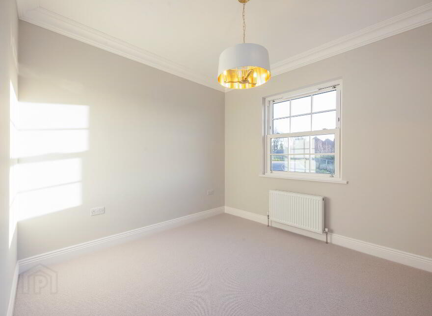 Huntington S, Governors Gate Demesne, Ballynahinch Road, Hillsborough, BT26 6FE
