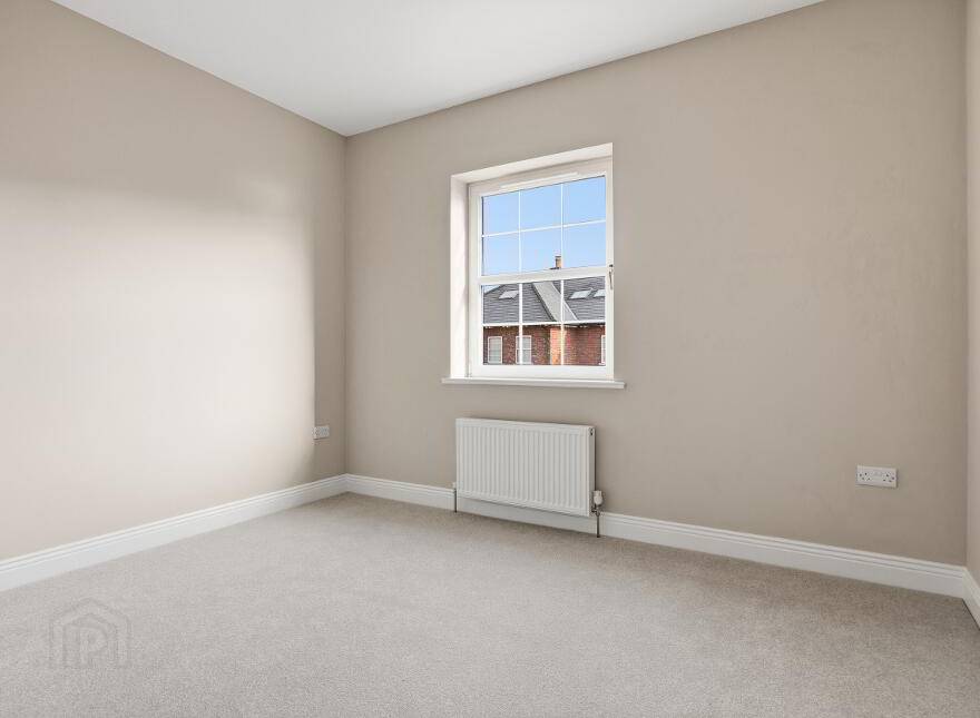 Huntington S, Governors Gate Demesne, Ballynahinch Road, Hillsborough, BT26 6FE