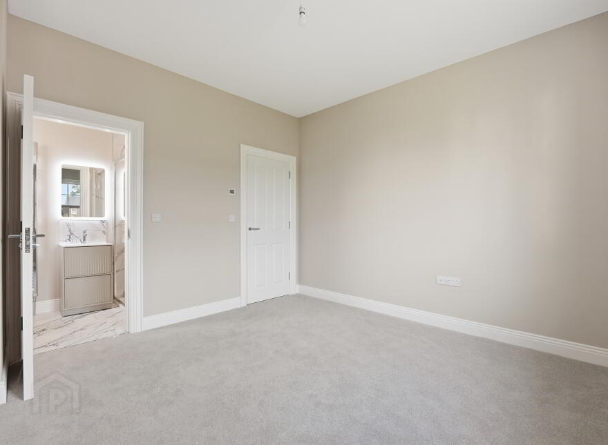 Huntington S, Governors Gate Demesne, Ballynahinch Road, Hillsborough, BT26 6FE