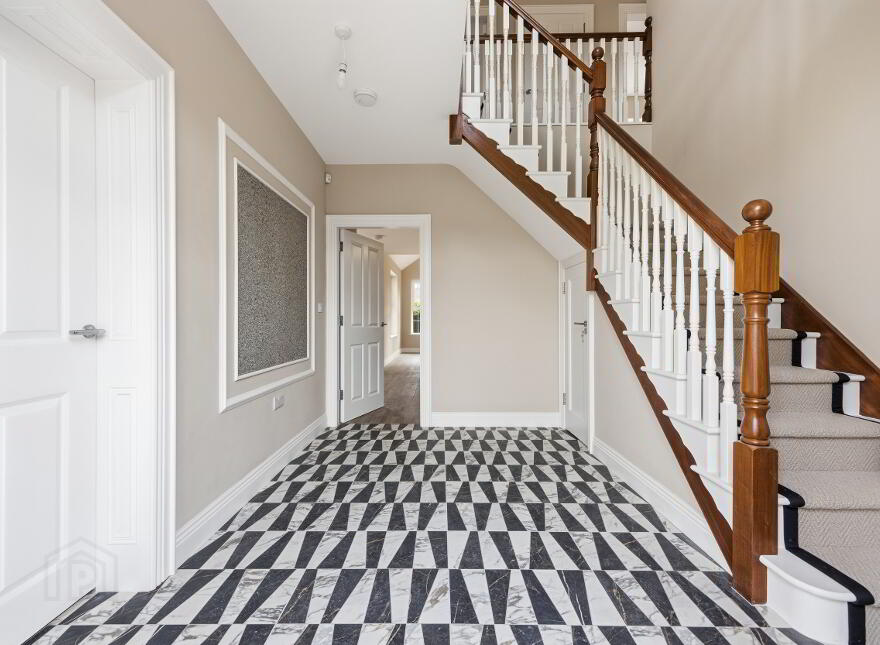 Huntington S, Governors Gate Demesne, Ballynahinch Road, Hillsborough, BT26 6FE
