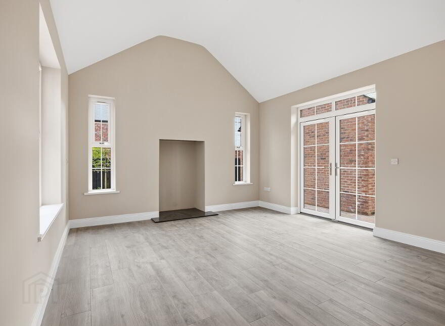 Huntington S, Governors Gate Demesne, Ballynahinch Road, Hillsborough, BT26 6FE