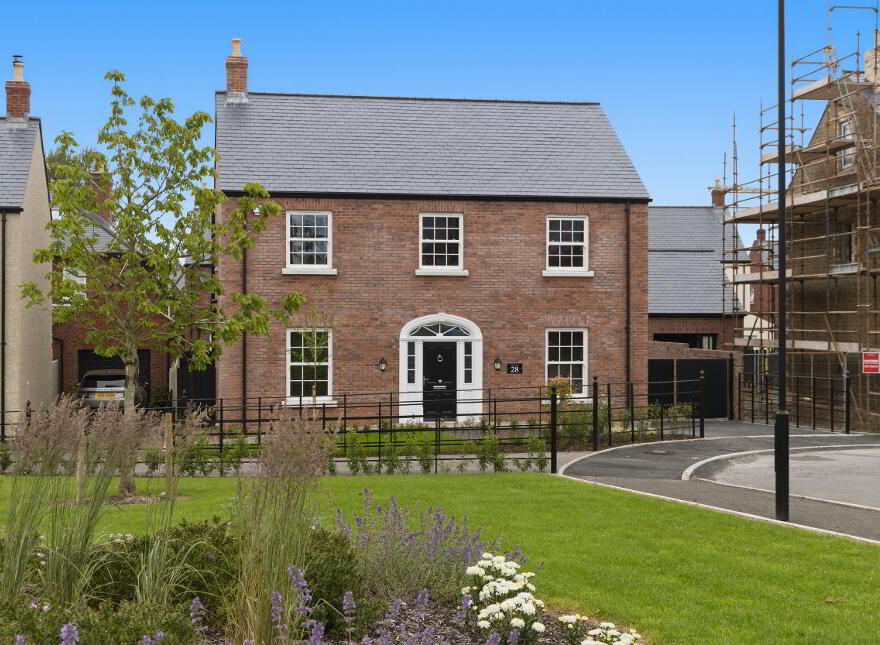 Huntington S, Governors Gate Demesne, Ballynahinch Road, Hillsborough, BT26 6FE