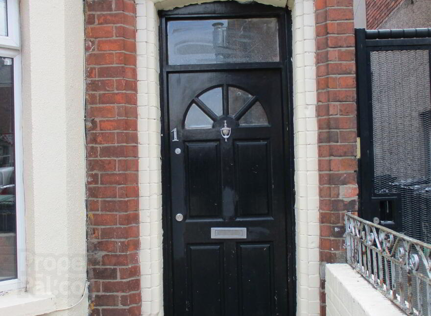 1 Hatfield Street, Ormeau Road, Belfast, BT7 2FB photo