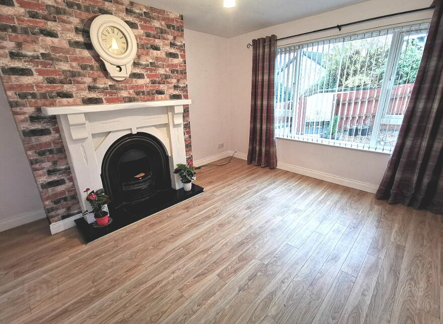 8 Millside Crescent, Park, BT47 4BQ