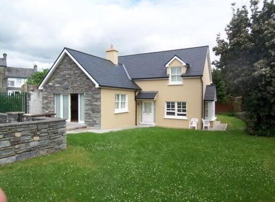 Bank House, 7 Colla Road, Schull, P81PN56 photo