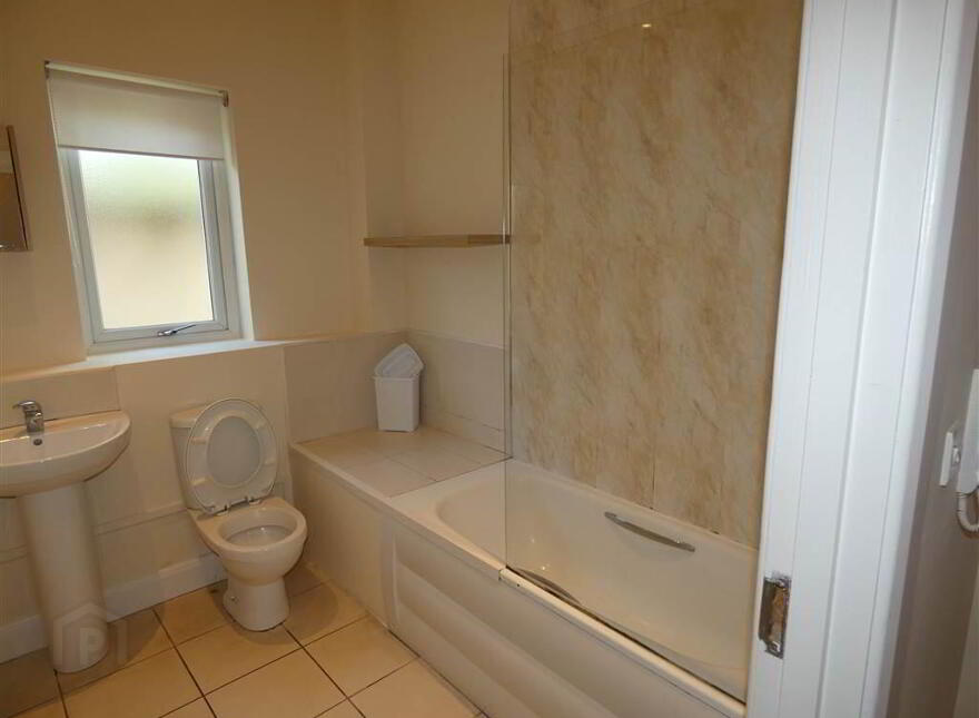 Apt 5 367, Beersbridge Road, Bloomfield, Belfast, BT5 5DT