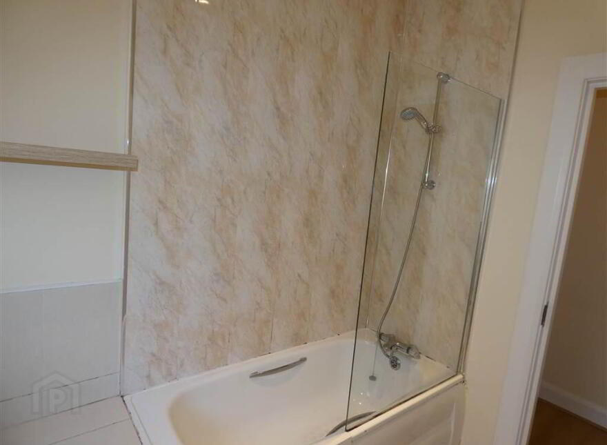 Apt 5 367, Beersbridge Road, Bloomfield, Belfast, BT5 5DT