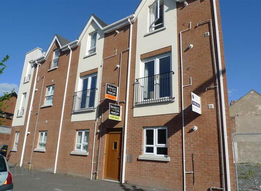 Apt 5 367, Beersbridge Road, Bloomfield, Belfast, BT5 5DT photo