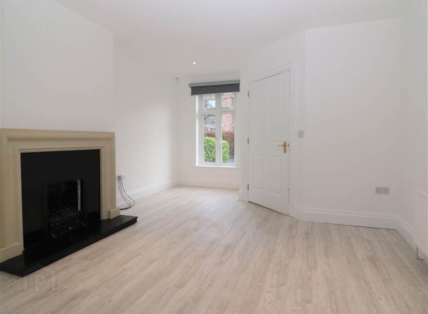 35 Governors Gate, Hillsborough, BT26 6FE