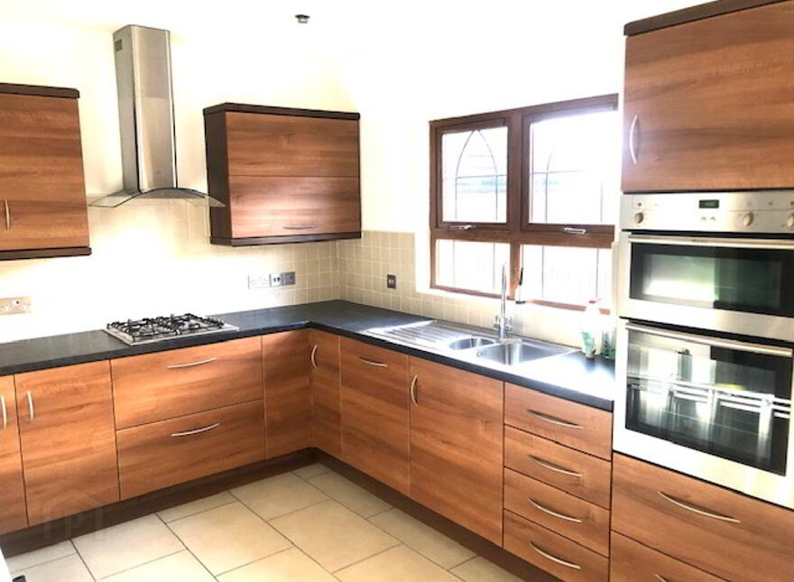 60 Brooke Hall Heights, Saintfield Road, Belfast, BT8 6WN