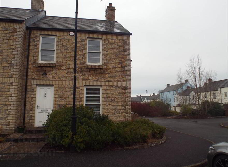 1 Saintfield Meadows, Saintfield, BT24 7FN photo