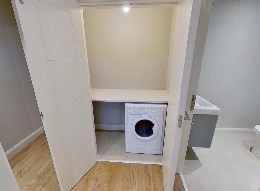 Unit 3, 16 Eglantine Avenue, Belfast, BT9 6DX