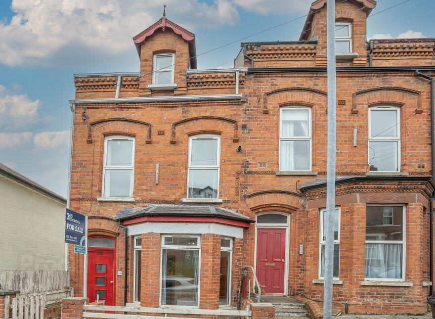 25a Stranmillis Gardens, Belfast, BT9 5AS photo