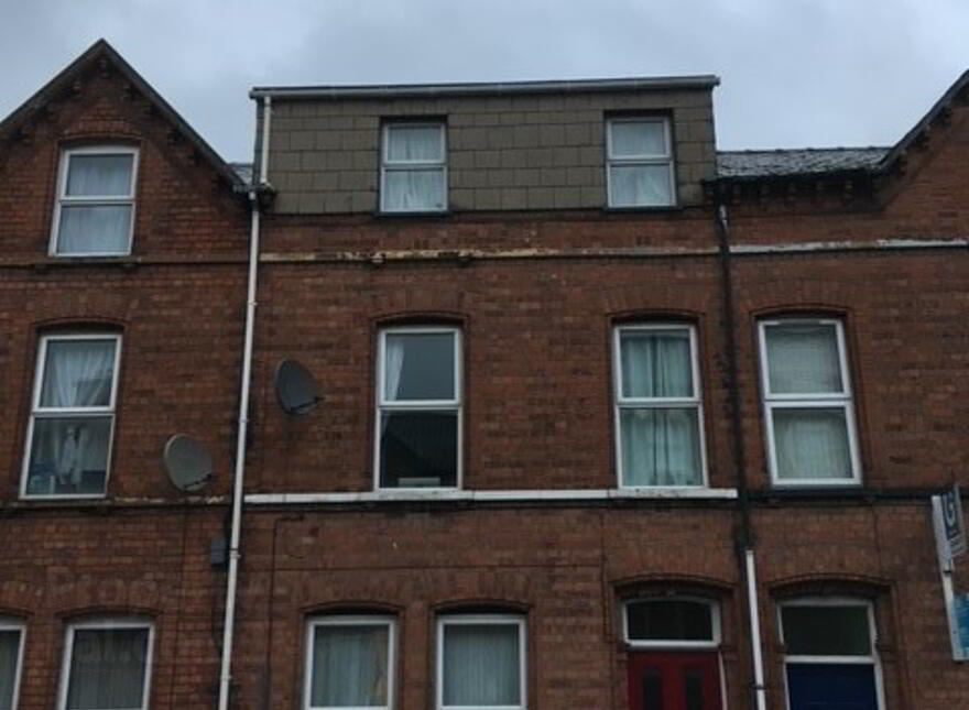 Flat 2-39 Wellesley Avenue, Belfast, BT9 6DG photo