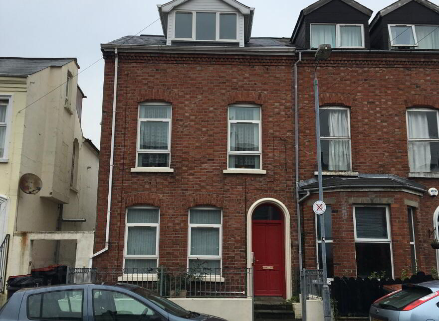 Flat 1-35 Ashley Avenue, Belfast, BT9 7BT photo