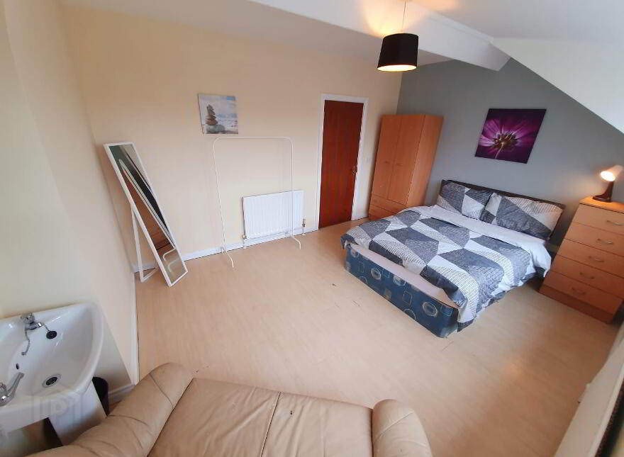 House For Rent, 56 Tates Avenue, Belfast, BT9 7DR