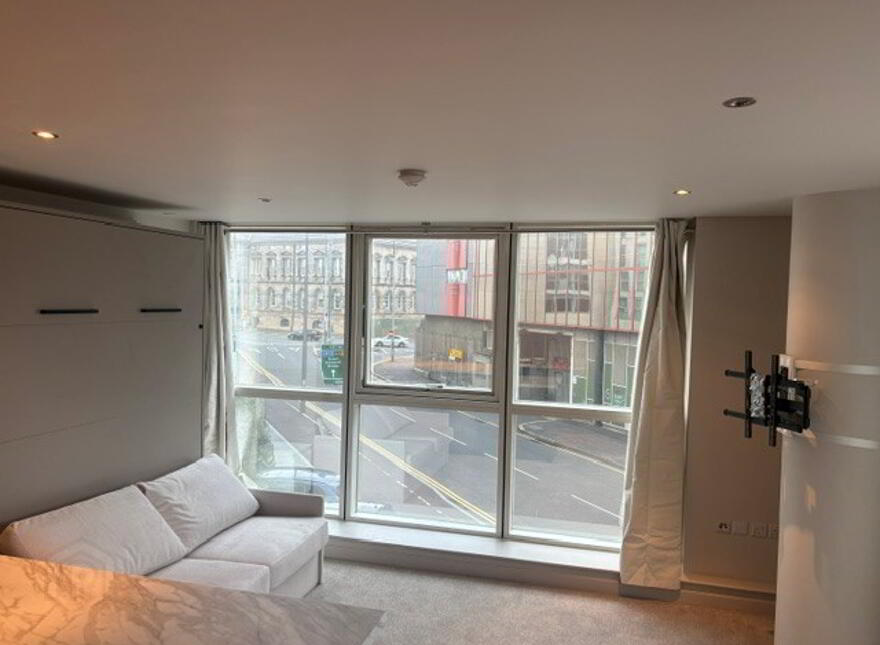 62 Donegal Quay, Belfast, BT1 3AT