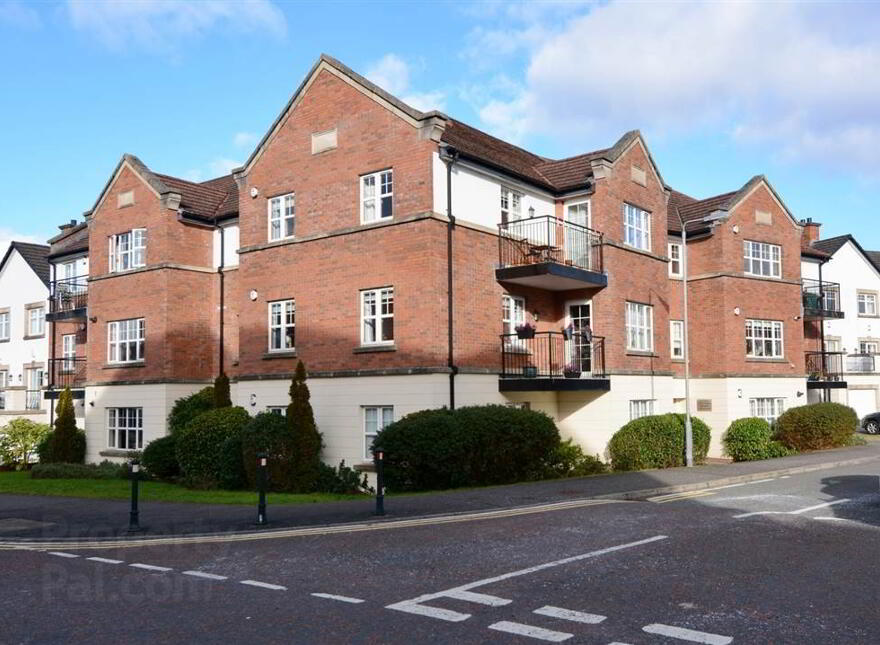 Apt 7 Elm House, 2 Beech Heights, Wellington Square, Belfast, BT7 3LQ photo