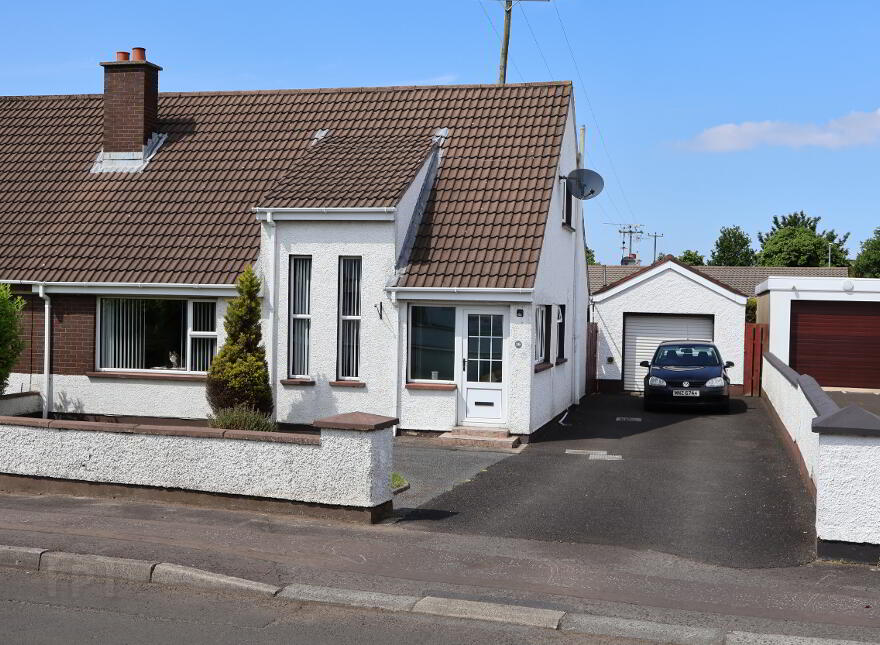 Estate Agents with DMC Properties & Mortgages PropertyPal