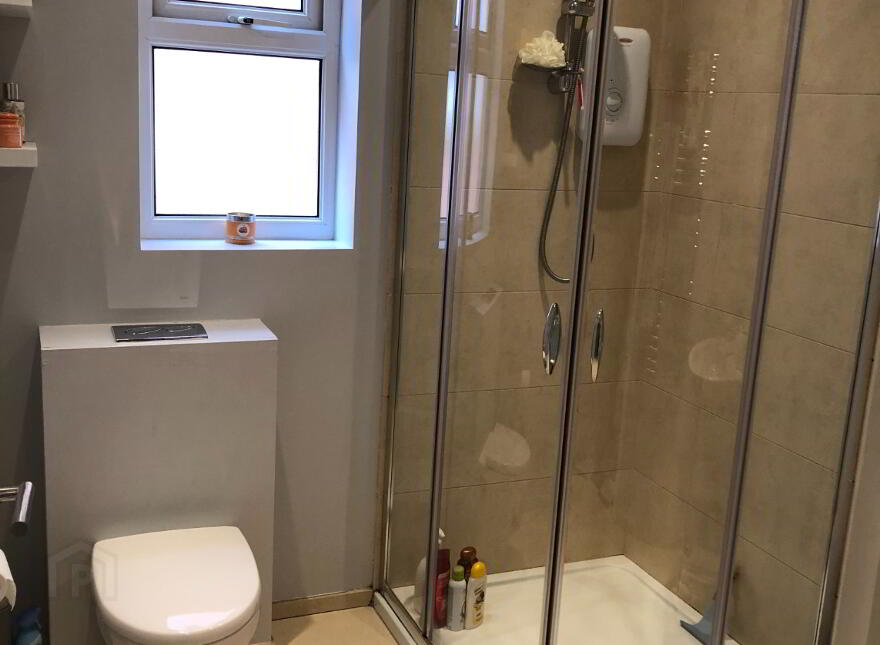 95E Eglantine Avenue, Belfast, BT9 6EX